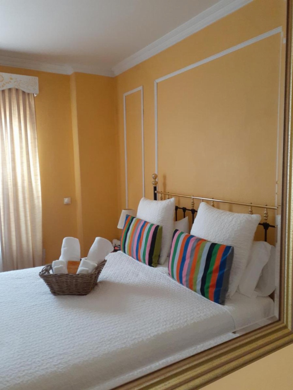 Room image 3